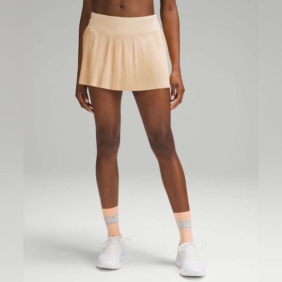 NWT Lululemon Pleat to Street Mid-Rise Skirt - Picture 2 of 13